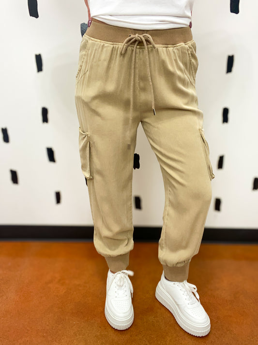 Latte High Rise Cargo Joggers